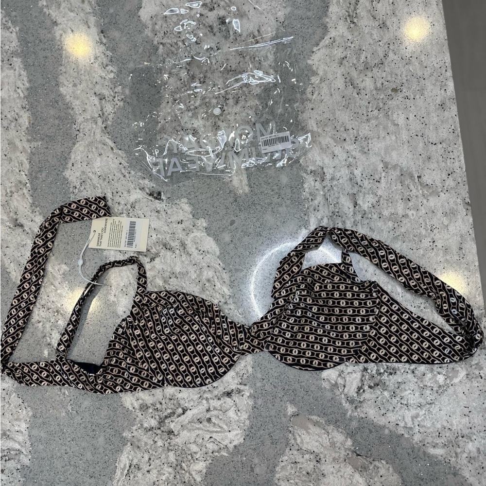 Monday Swimwear Maui Top in Geo Lynx Size V - Picture 3 of 8